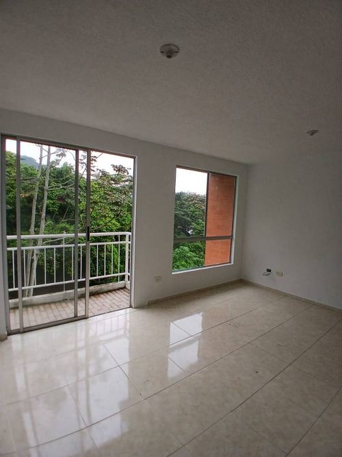 Apartamento en  Venta en El refugio, Cali - Miniatura 2