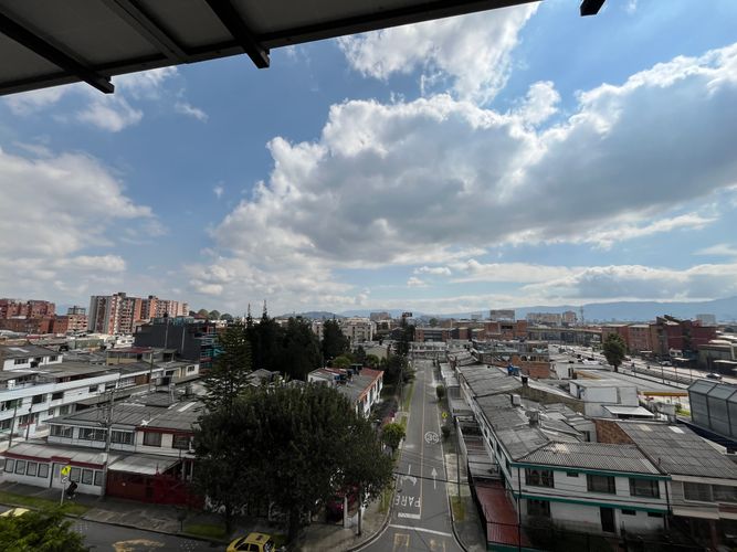 Oficina en  Arriendo en Normandia, Bogotá - Miniatura 3