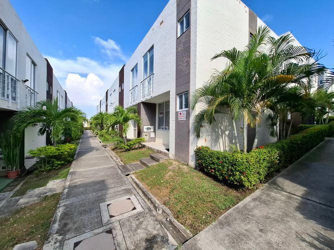 Casa en venta en Ricaurte - Imagen 1