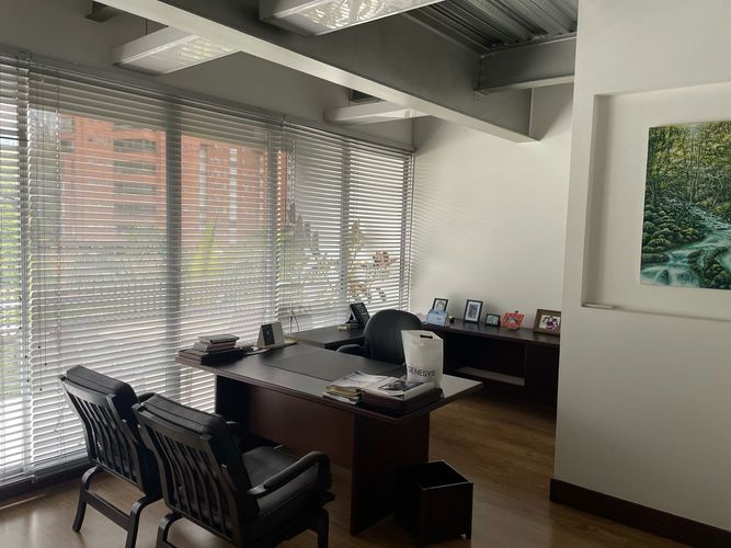 Oficina en  Arriendo en El Poblado, Medellín - Miniatura 5