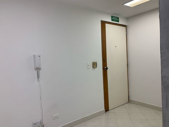 Oficina en  Arriendo en El Poblado, Medellín - Miniatura 3