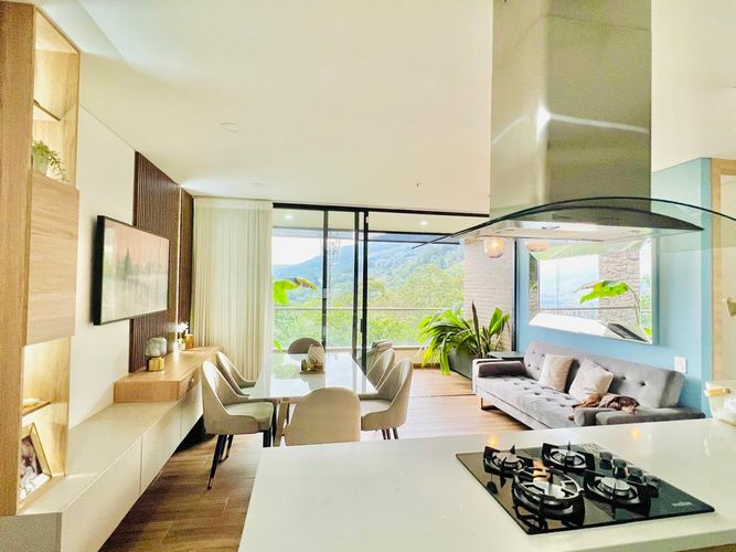 Apartamento en  Venta en Loma del Escobero, Envigado - Miniatura 5