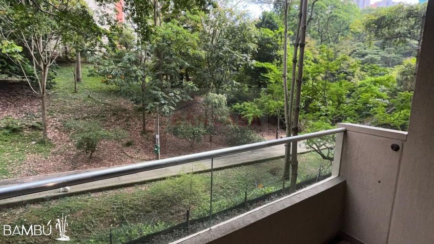 Apartamento en  Arriendo en Loma de los bernal, Medellín - Imagen 1