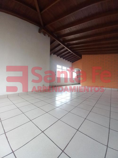 Casa en  Arriendo en Florida nueva, Medellín - Miniatura 4