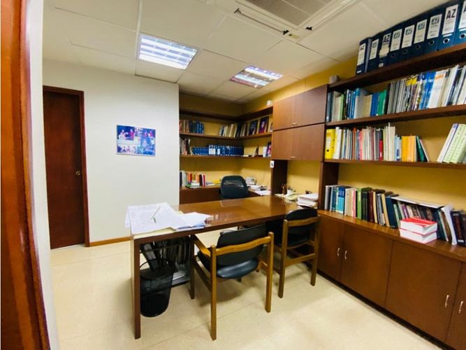 Oficina en  Arriendo en Guayabal, Medellín - Miniatura 13