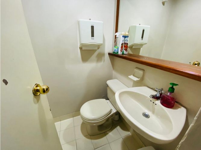 Oficina en  Arriendo en Guayabal, Medellín - Miniatura 14