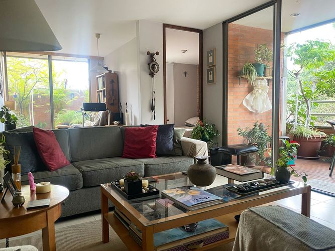 Apartamento en  Venta en El Poblado, Medellín - Miniatura 2