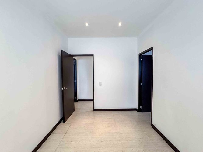 Oficina en  Arriendo en Chico norte, Bogotá - Miniatura 9