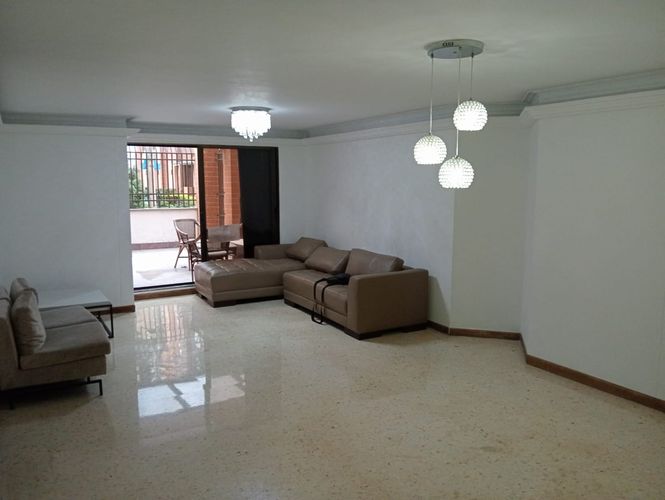 Apartamento en  Arriendo en Laureles, Medellín - Miniatura 2