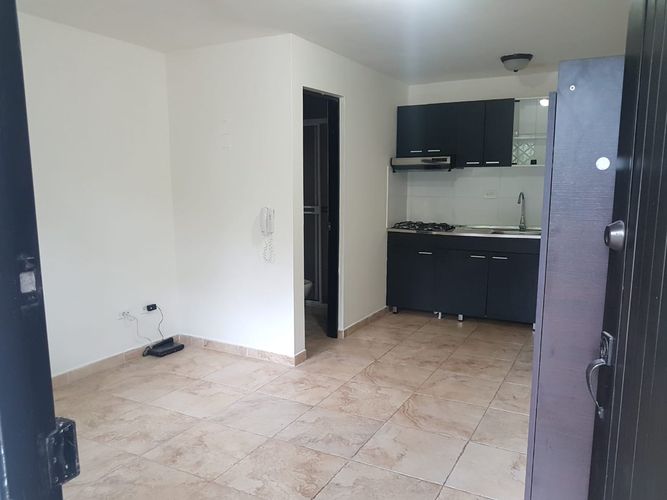Apartaestudio en  Arriendo en Prados del norte, Cali - Miniatura 4
