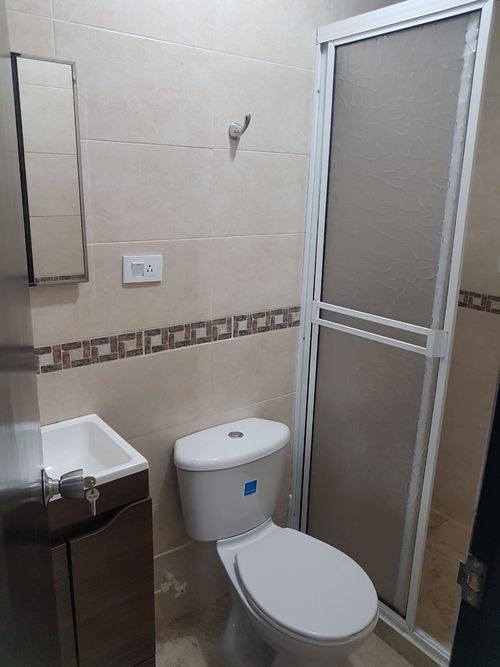 Apartaestudio en  Arriendo en Prados del norte, Cali - Miniatura 5