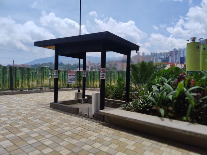 Local en  Arriendo en El Poblado, Medellín - Miniatura 4