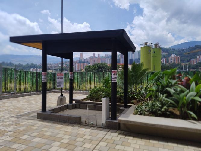 Local en  Arriendo en El Poblado, Medellín - Miniatura 5