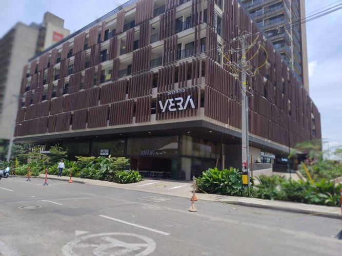 Local en  Arriendo en El Poblado, Medellín - Miniatura 7