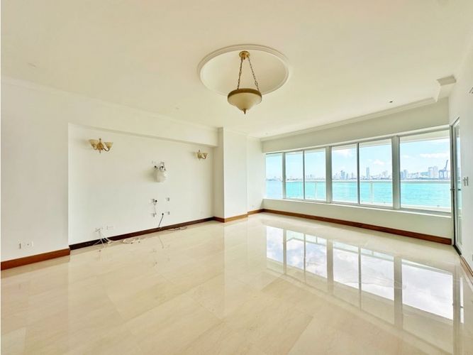 Apartamento en venta en Castillogrande, Cartagena - Miniatura 2