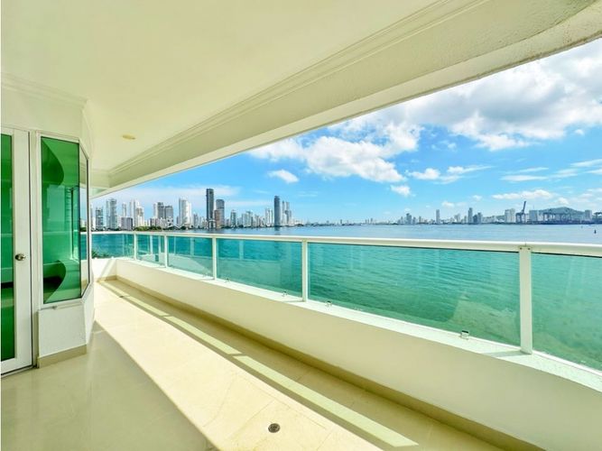 Apartamento en venta en Castillogrande, Cartagena - Miniatura 4