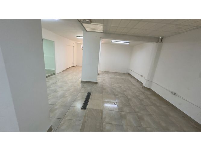 Local en  Arriendo en Medellín - Miniatura 4
