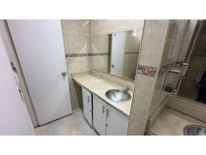 Local en  Arriendo en Medellín - Miniatura 5