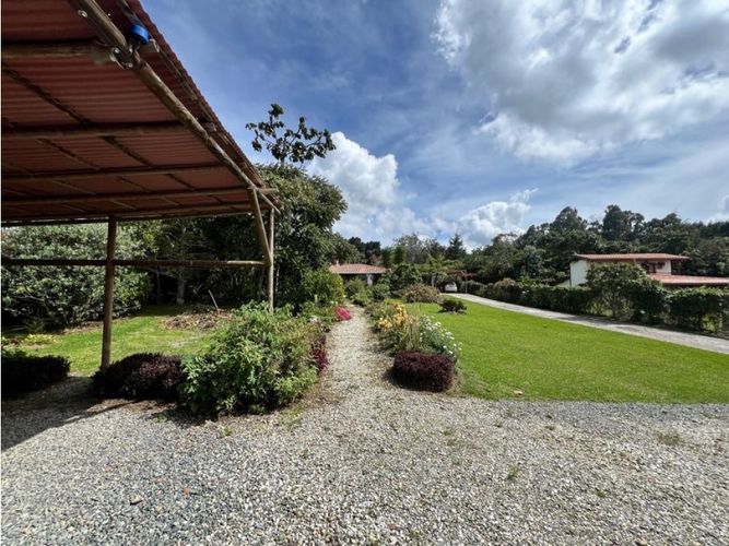 Finca en  Arriendo en Santa Elena, Medellín - Imagen 1