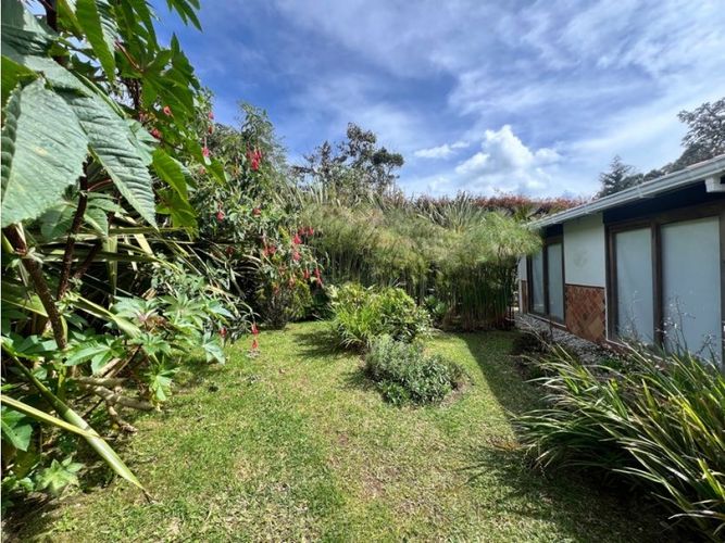 Finca en  Arriendo en Santa Elena, Medellín - Miniatura 2