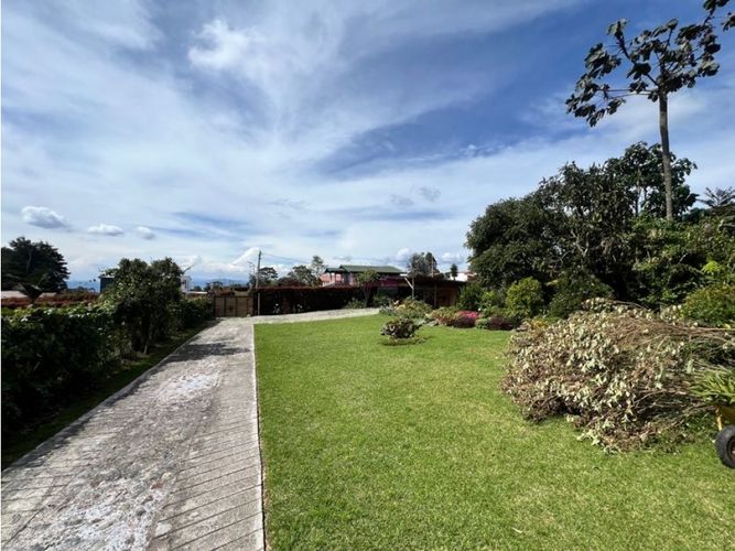 Finca en  Arriendo en Santa Elena, Medellín - Miniatura 3