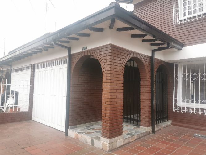Casa en  Arriendo en Pontevedra, Bogotá - Miniatura 2