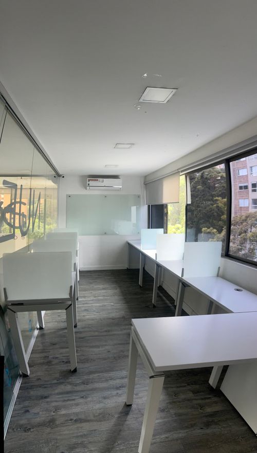 Oficina en  Arriendo en Altos del poblado, Medellín - Miniatura 3