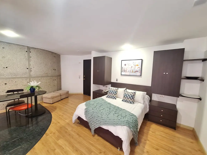 Apartaestudio en  Venta en Santa Barbara, Bogotá - Miniatura 3