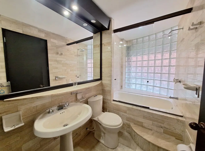 Apartaestudio en  Venta en Santa Barbara, Bogotá - Miniatura 8