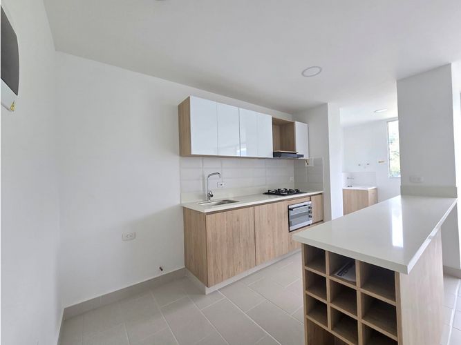 Apartamento en  Venta en Los colores, Medellín - Miniatura 2