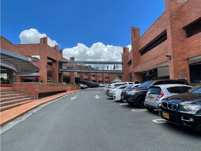 Oficina en  Arriendo en Milla de Oro, Envigado - Imagen 1