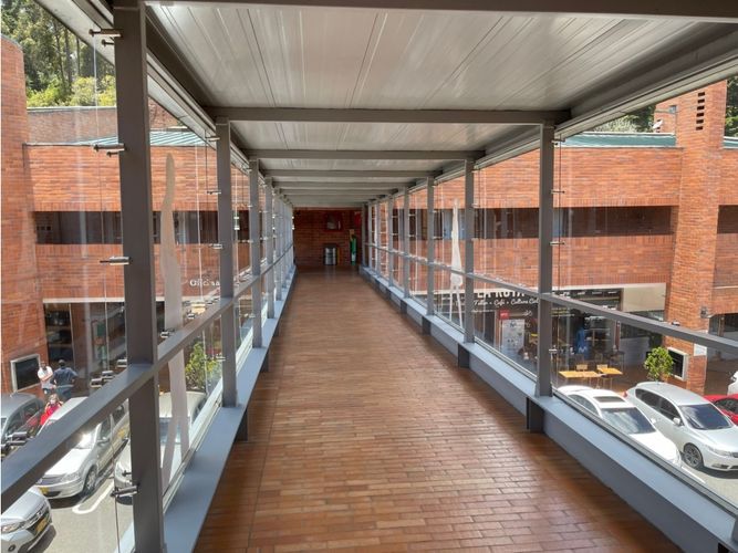 Oficina en  Arriendo en Milla de Oro, Envigado - Miniatura 2
