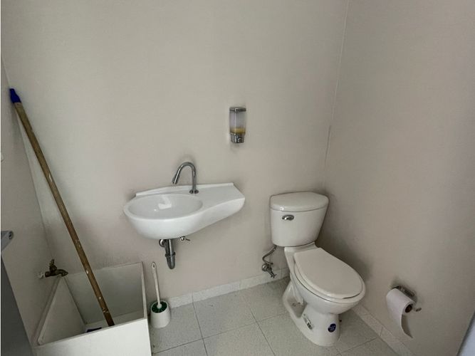Oficina en  Arriendo en Milla de Oro, Envigado - Miniatura 7