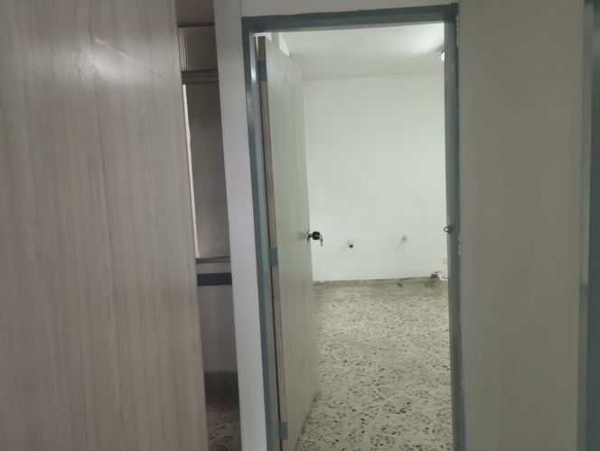 Local en  Arriendo en Suramericana, Medellín - Miniatura 2
