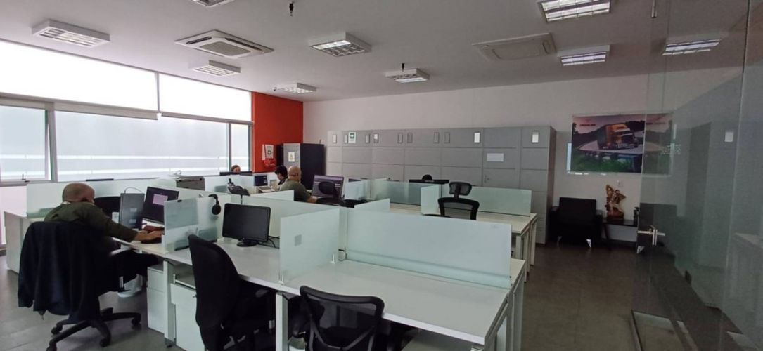 Oficina en  Arriendo en Las lomas no.1, Medellín - Imagen 1