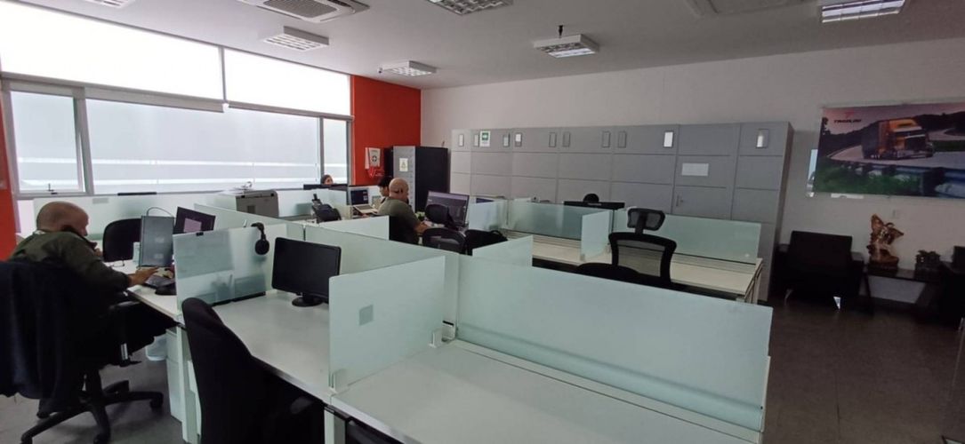 Oficina en  Arriendo en Las lomas no.1, Medellín - Miniatura 2