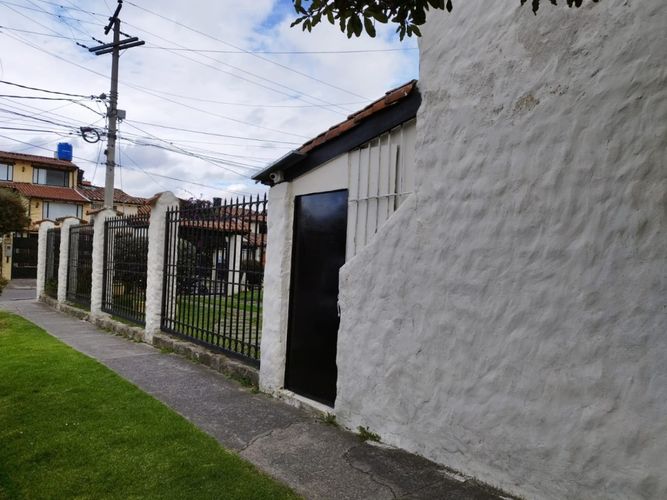 Local en arriendo en Colina Campestre, Bogotá - Miniatura 2
