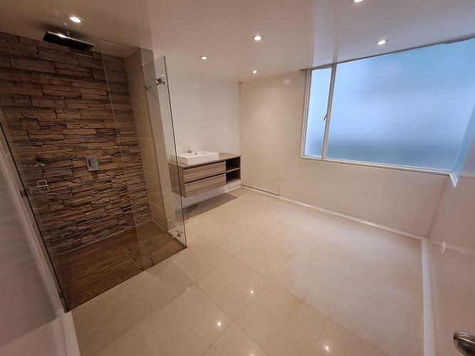 Oficina en  Arriendo en Chicó Reservado, Bogotá - Miniatura 6