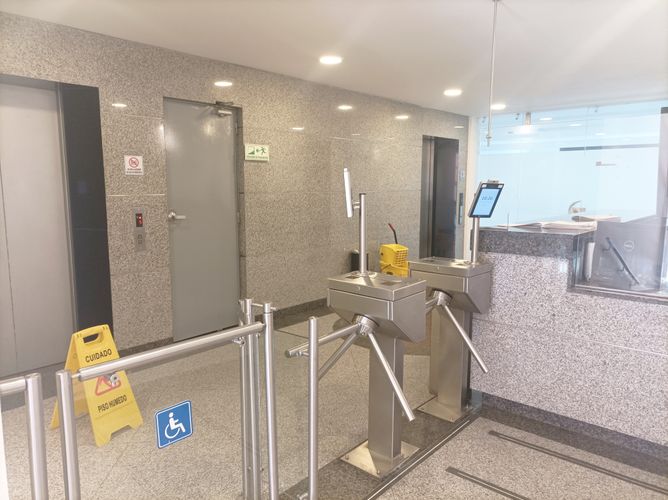 Oficina en  Arriendo en Lago gaitan, Bogotá - Miniatura 25