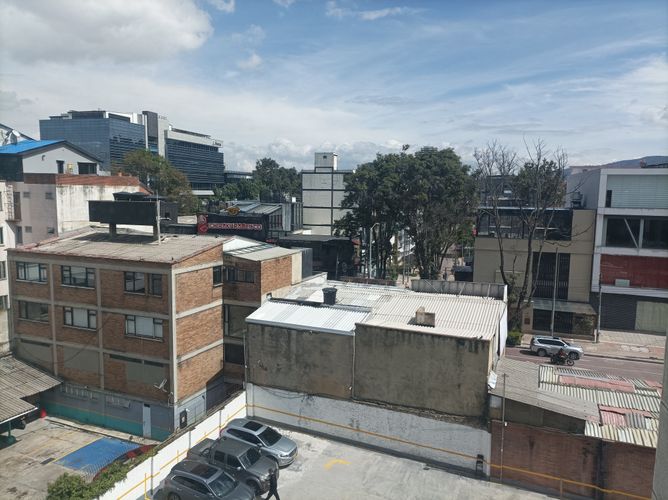 Oficina en  Arriendo en Lago gaitan, Bogotá - Miniatura 5