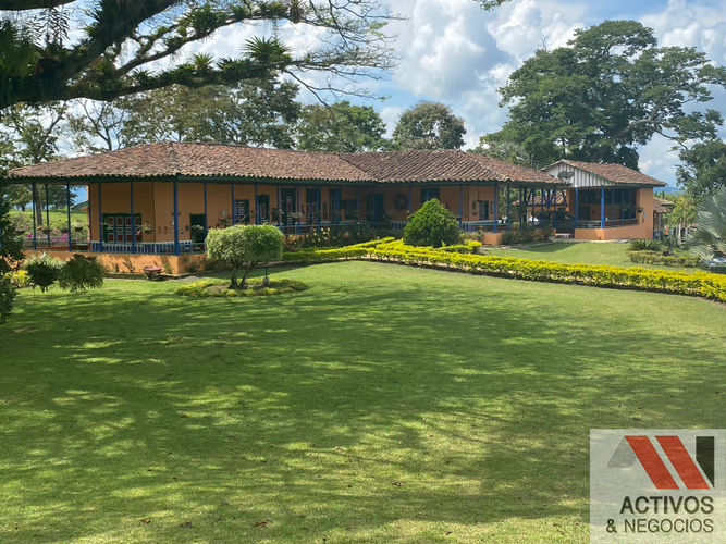 Casa Campestre en arriendo en Comuna 10 quimbaya, Quimbaya - Miniatura 2