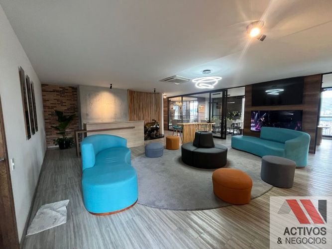 Oficina en arriendo en El Poblado, Medellín - Miniatura 3