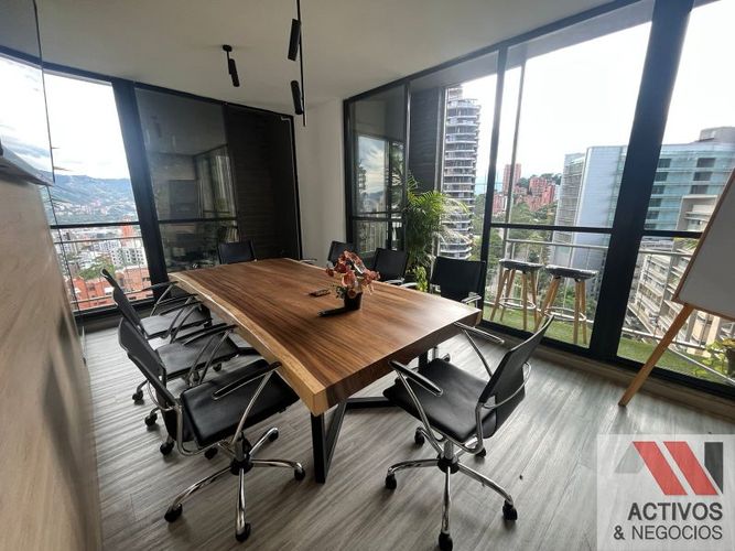 Oficina en arriendo en El Poblado, Medellín - Miniatura 5