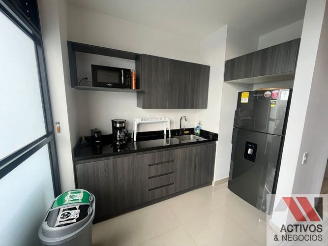 Oficina en arriendo en El Poblado, Medellín - Miniatura 13