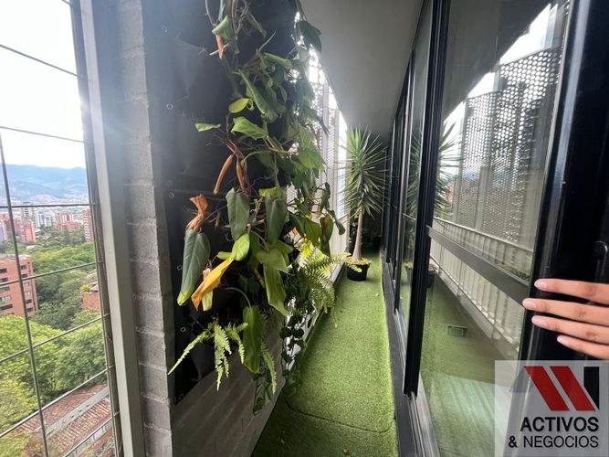 Oficina en arriendo en El Poblado, Medellín - Miniatura 14