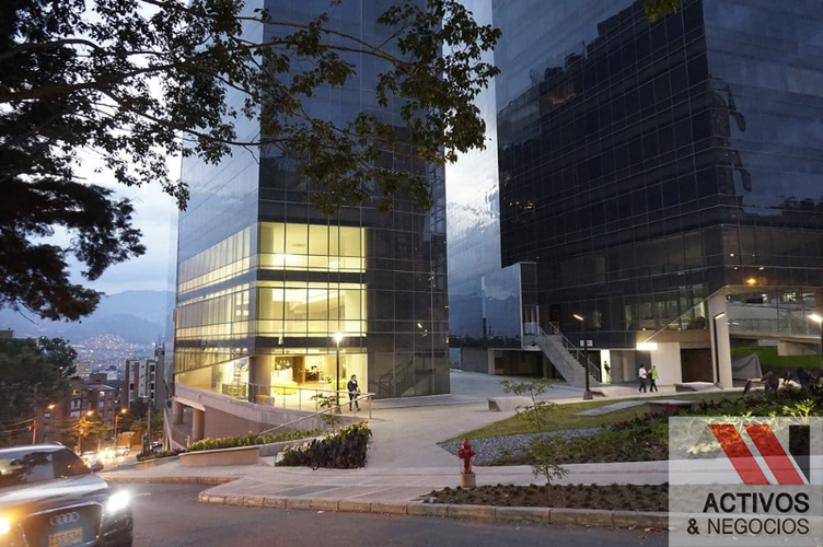 Oficina en  Venta en El Poblado, Medellín - Miniatura 3