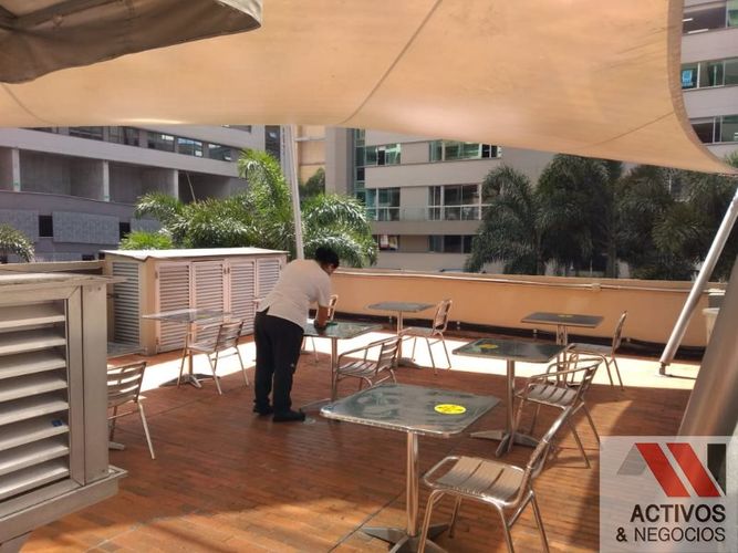 Oficina en venta en El Poblado, Medellín - Miniatura 7