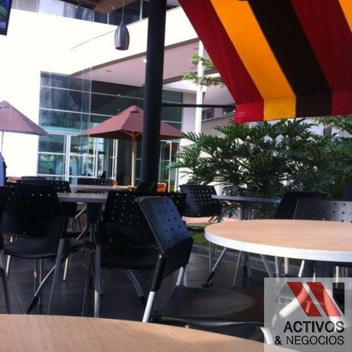 Oficina en venta en El Poblado, Medellín - Miniatura 9