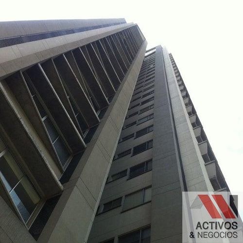 Oficina en venta en El Poblado, Medellín - Miniatura 10