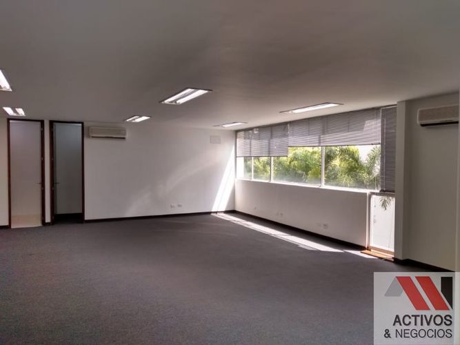 Oficina en venta en El Poblado, Medellín - Miniatura 23